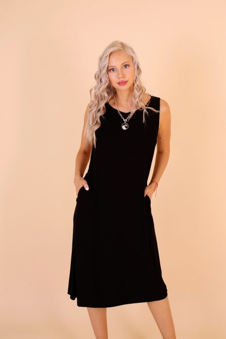 שמלה שחורה דגם חני